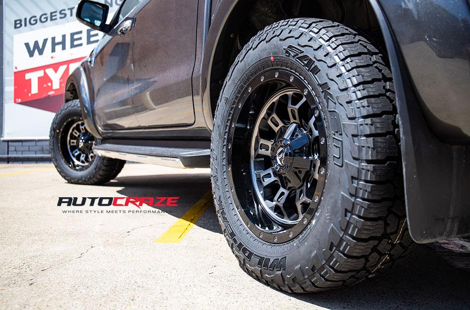 FORD RANGER CRUSH GLOSS BLACK DOUBLE DARK TINT